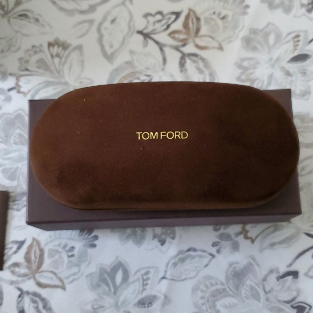 Authentic Tom ford - Picture 2 of 7